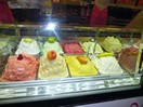 Ici à Sirmione, les marchands de glaces à l'italienne sont omniprésents, véritable délice mais que le choix est difficile face à cette débauche de parfums.