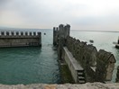 Ces fortification représente des rares cas d'utilisation comme port lacustre.