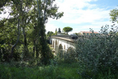 Le pont de Lunel sur la N113 enjambant le Vidourle