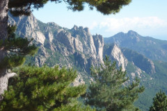 Le col de Bavella,  superbe panorama sur les aiguilles de Bavella