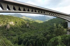 Le nouveau pont routier sur le Vecchio