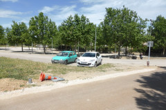 Le parking avant le port fluvial