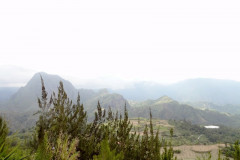 Hell Bourg, situé au pied du Piton d'Anchaing