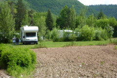 Saint-Cirq-Lapopie, l'aire de camping-cars