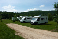 Saint-Cirq-Lapopie, l'aire de camping-cars