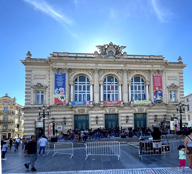 Montpellier : l’Opéra-Comédie - Carnets de balades 2025